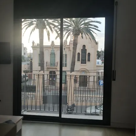 Bonito En Pleno Centro De 锡切斯